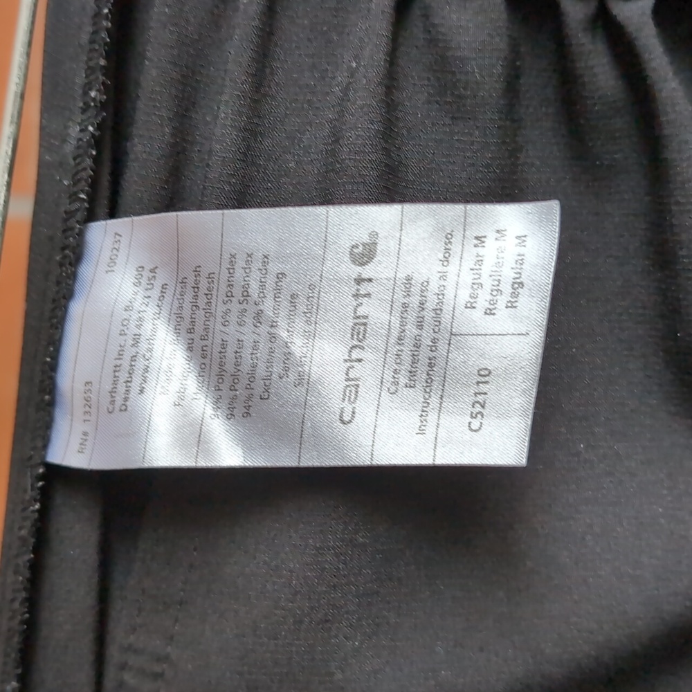Preowned Carhartt Black Scrub Set (1) top C12110, (2) pairs bottom C52110 - Picture 7 of 14